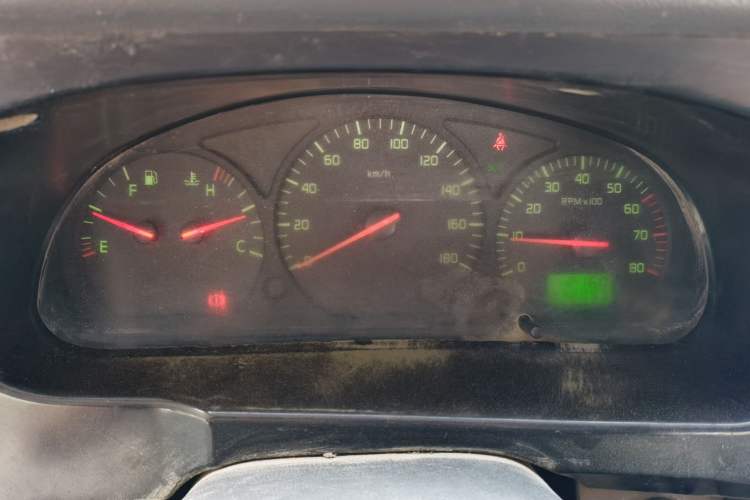 Used Jinbei Hiace 2014 2.0L Fifth-Generation Xiangyun Comfort Type 1 4G20C Instrument Cluster