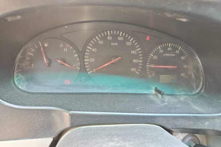 Used Jinbei Hiace 2014 2.0L Fifth-Generation Xiangyun Comfort Type 1 4G20C Instrument Cluster