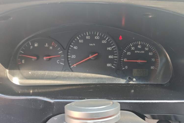 Used Jinbei Hiace 2014 2.0L Fifth-Generation Xiangyun Comfort Type 1 4G20C Instrument Cluster