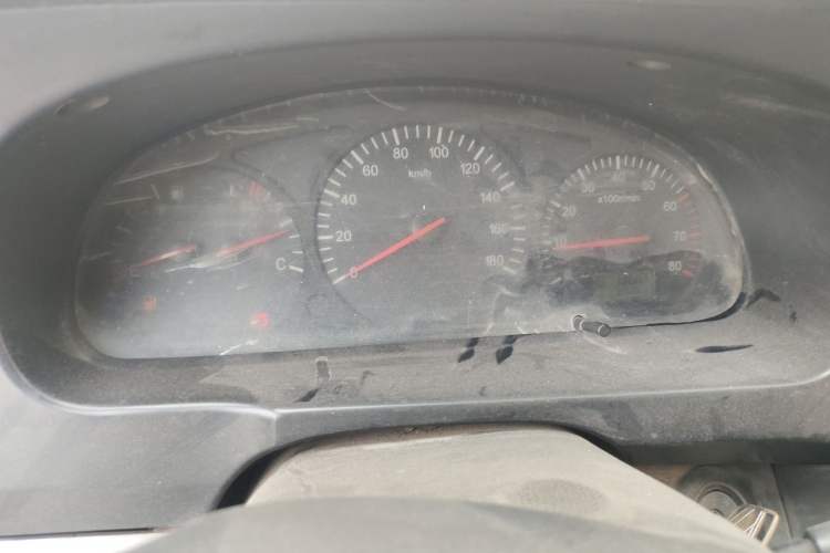 Used Jinbei Hiace 2014 2.0L Fifth-Generation Xiangyun Comfort Type 1 4G20C Instrument Cluster