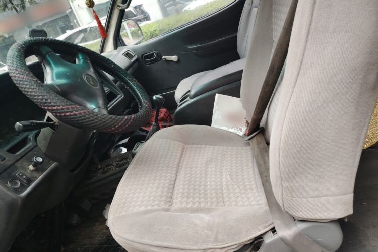 Used Jinbei Hiace 2014 2.0L 5th Generation Kuaiyunwang Business Version 4G19 Left Front Seat