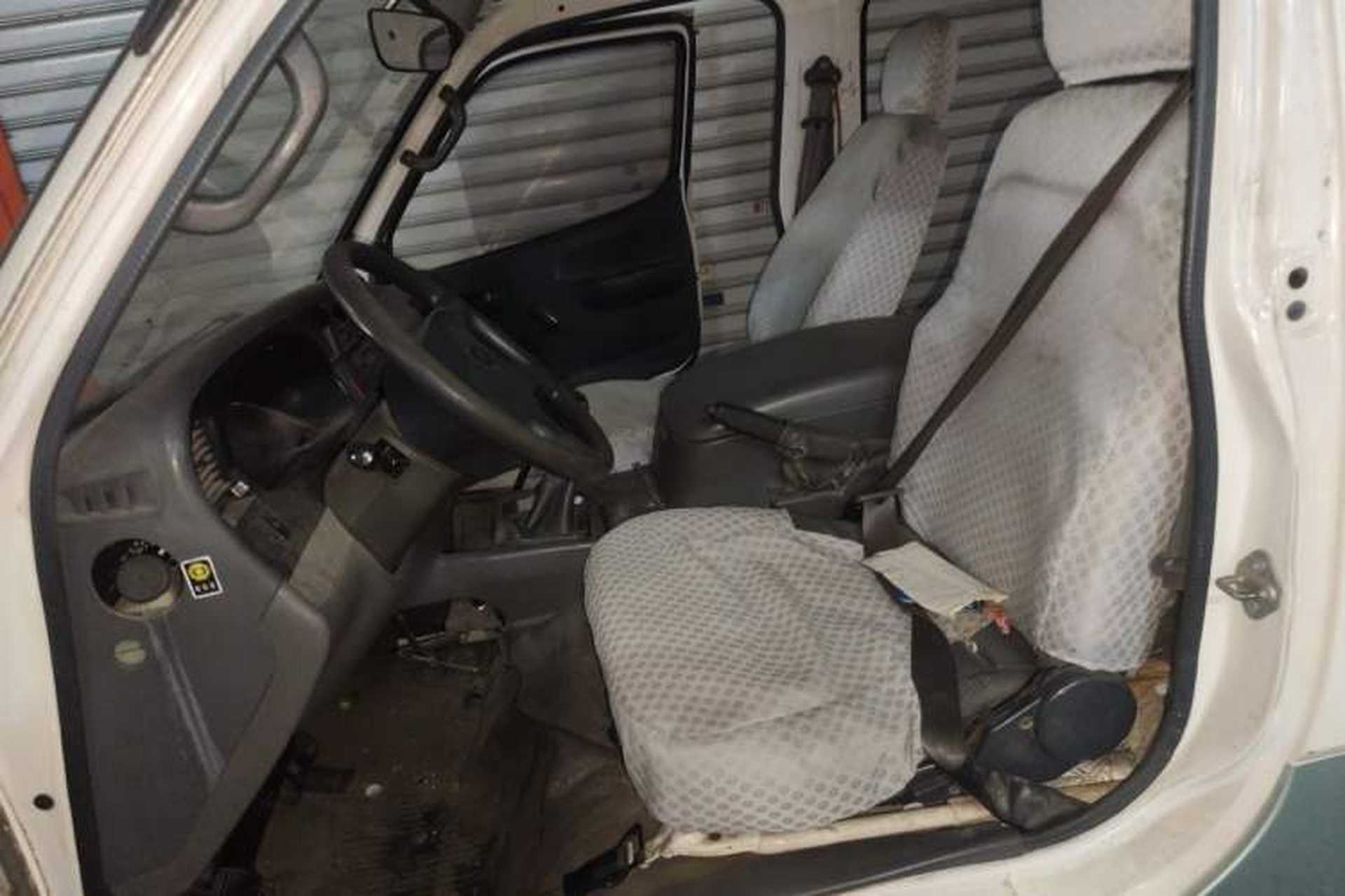 Used Jinbei Hiace 2014 2.0L Fifth-Generation Xiangyun Comfort Type 1 4G20C Left Front Seat