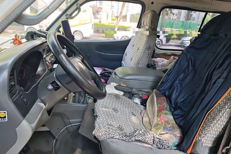 Used Jinbei Hiace 2014 2.0L 5th Generation Kuaiyunwang Business Version 4G20B Left Front Seat