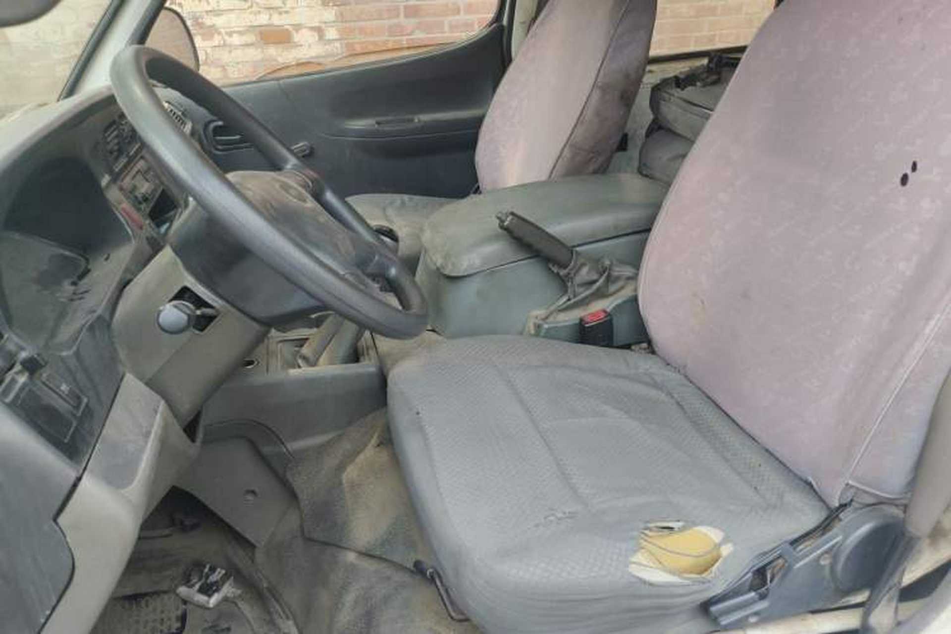 Used Jinbei Hiace 2014 2.0L Fifth-Generation Xiangyun Comfort Type 1 4G20C Left Front Seat