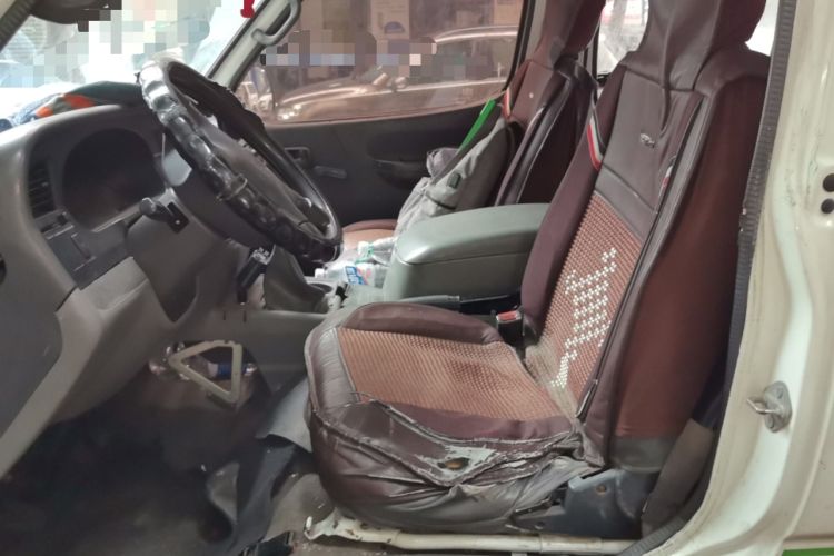 Used Jinbei Hiace 2014 2.0L 5th Generation Kuaiyunwang Business Version 4G20B Left Front Seat