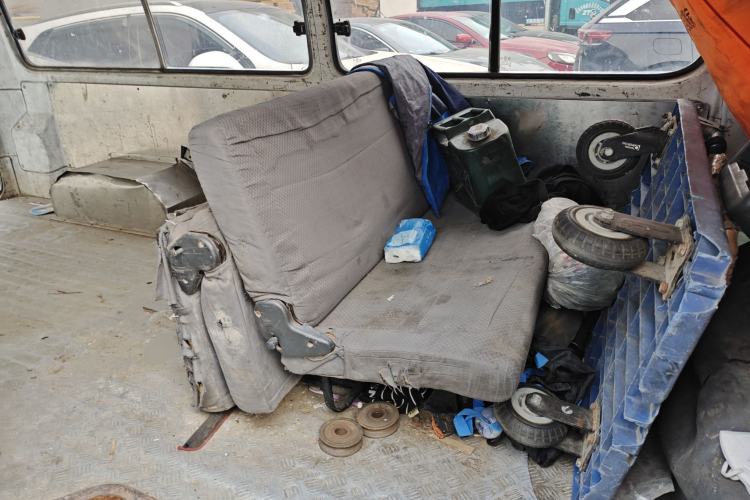 Used Jinbei Hiace 2014 2.0L Fifth-Generation Xiangyun Comfort Type 1 4G20C Left Rear Seat