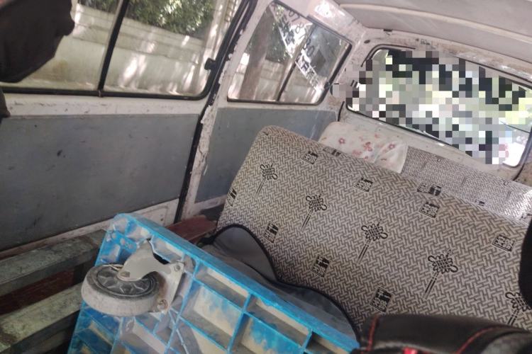Used Jinbei Hiace 2014 2.0L Fifth-Generation Xiangyun Comfort Type 1 4G20C Left Rear Seat