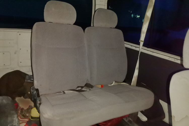 Used Jinbei Hiace 2014 2.0L 5th Generation Kuaiyunwang Business Version 4G19 Left Rear Seat