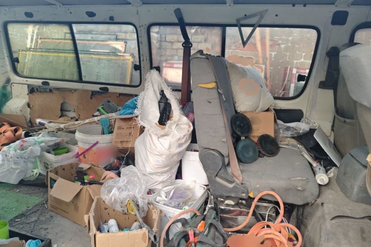 Used Jinbei Hiace 2014 2.0L Fifth-Generation Xiangyun Comfort Type 1 4G20C Left Rear Seat