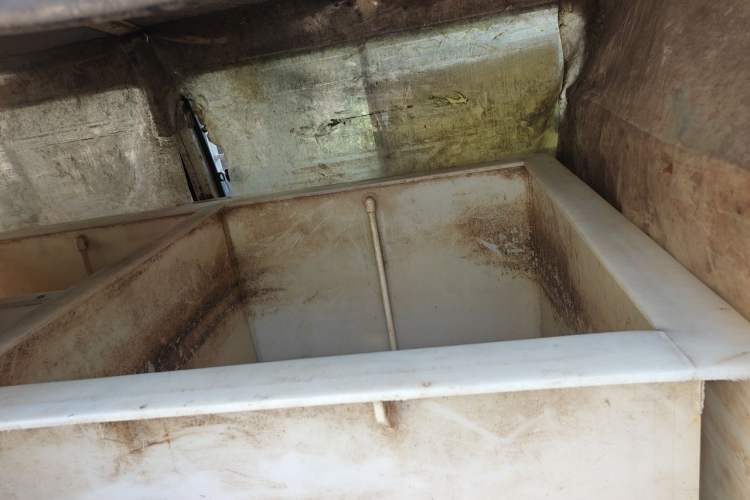Used Jinbei Hiace 2014 2.0L Fifth-Generation Xiangyun Comfort Type 1 4G21C Left Rear Seat