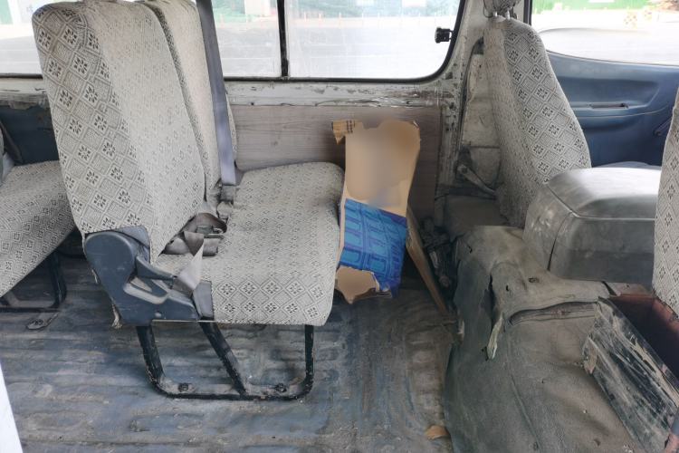 Used Jinbei Hiace 2014 2.0L Fifth-Generation Xiangyun Comfort Type 1 4G20C Left Rear Seat