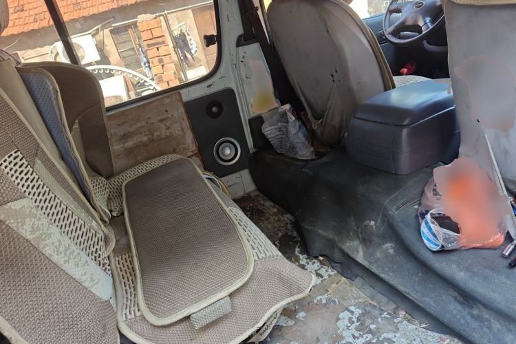 Used Jinbei Hiace 2014 2.0L Fifth-Generation Xiangyun Comfort Type 1 4G20C Left Rear Seat