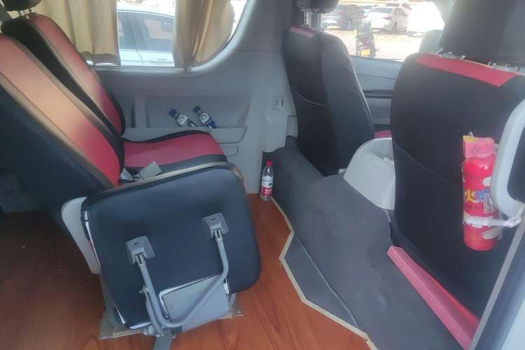 Used Jinbei Hiace 2014 2.2L Luxury Version V22 Left Rear Seat
