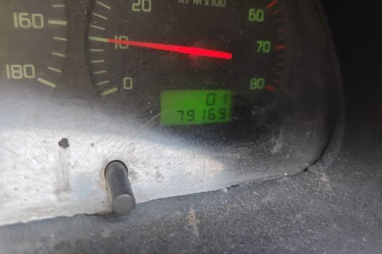 Used Jinbei Hiace  Odometer Close Up