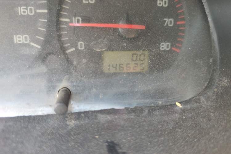 Used Jinbei Hiace 2014 2.0L 5th Generation Kuaiyunwang Business Version 4G19 Odometer Close Up