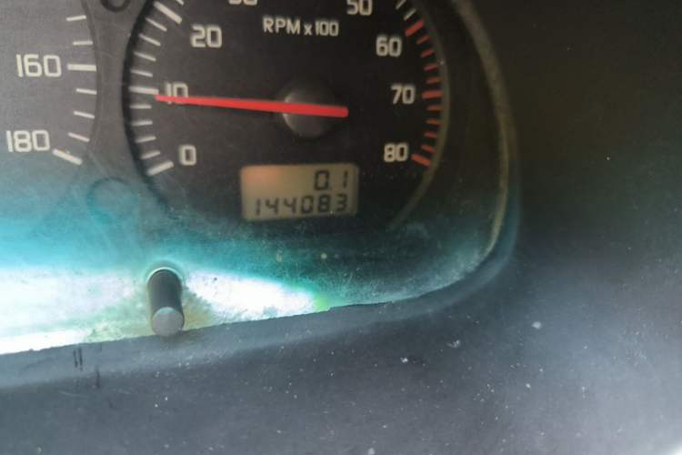 Used Jinbei Hiace 2014 2.0L Fifth-Generation Xiangyun Comfort Type 1 4G21C Odometer Close Up