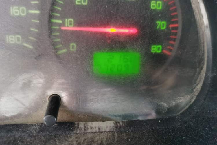 Used Jinbei Hiace 2014 2.0L Fifth-Generation Xiangyun Comfort Type 1 4G20C Odometer Close Up