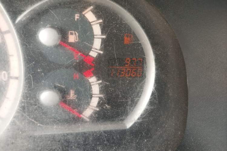 Used Jinbei Hiace 2014 2.0L Comfort Version V19 Odometer Close Up