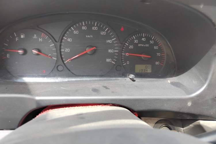Used Jinbei Hiace 2014 2.0L 5th Generation Kuaiyunwang Business Version 4G19 Odometer Close Up