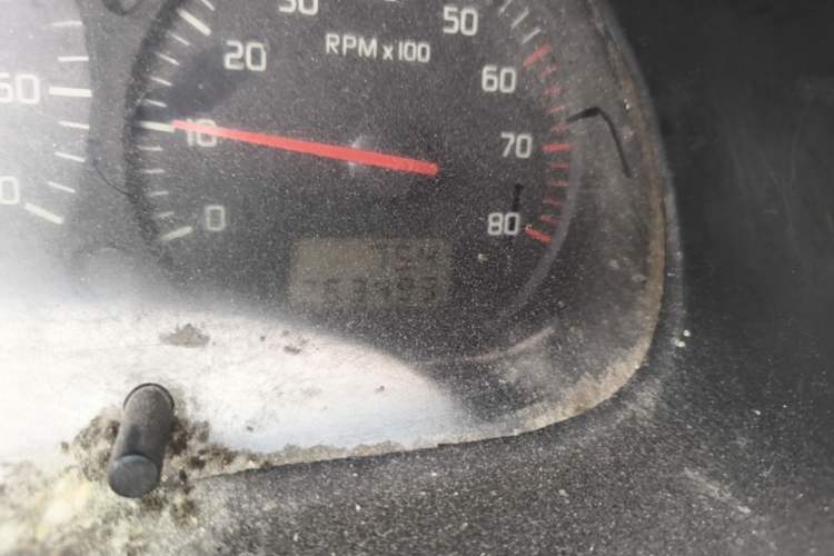 Used Jinbei Hiace 2014 2.0L Fifth-Generation Power King Classic V19 Odometer Close Up