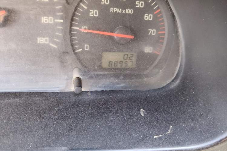 Used Jinbei Hiace 2014 2.0L 5th Generation Kuaiyunwang Business Version 4G21B Odometer Close Up