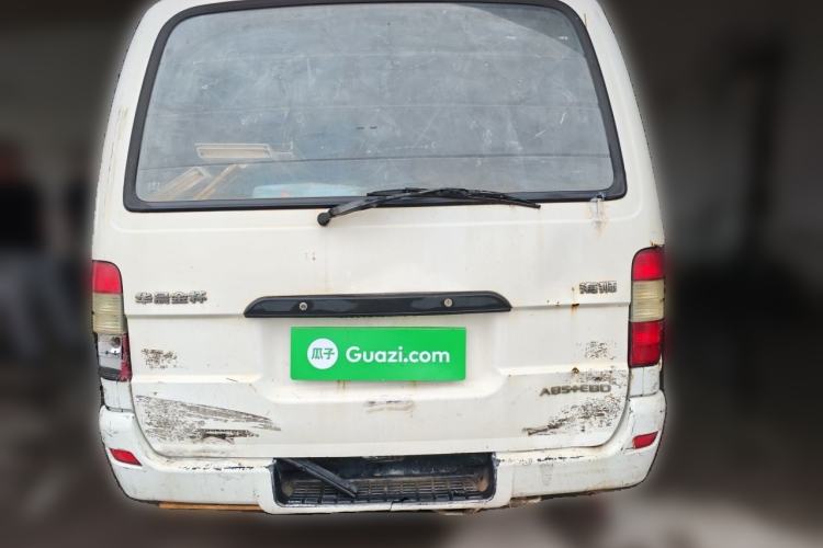 Used Jinbei Hiace 2014 2.0L Fifth-Generation Xiangyun Comfort Type 1 4G20C Rear