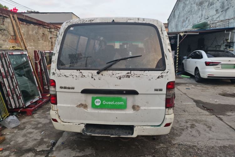 Used Jinbei Hiace 2014 2.0L Fifth-Generation Xiangyun Comfort Type 1 4G20C Rear