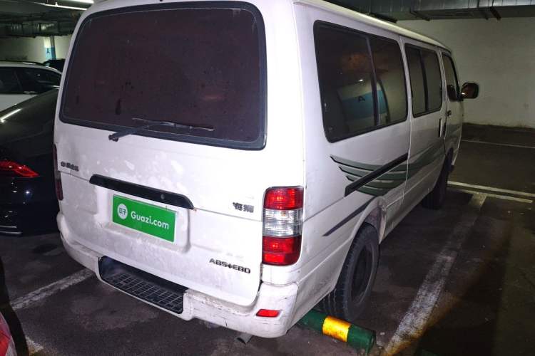 Used Jinbei Hiace 2014 2.0L Fifth-Generation Xiangyun Comfort Type 1 4G20C Rear