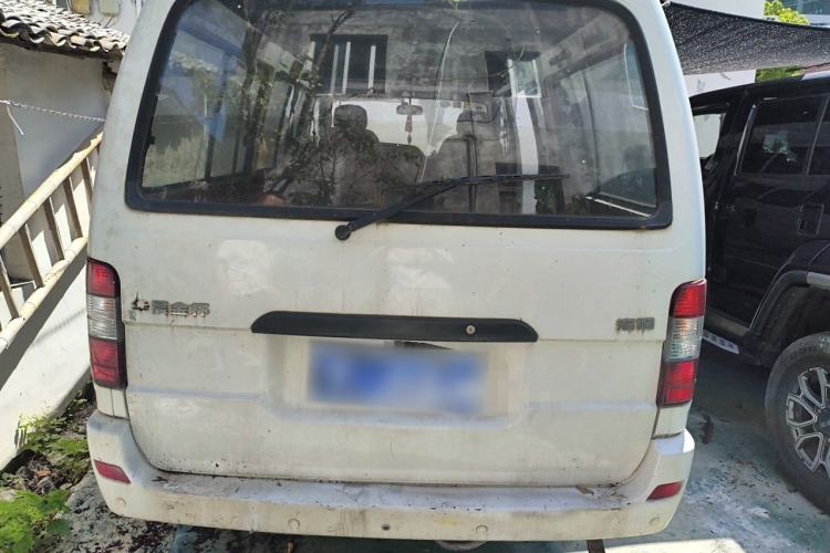 Used Jinbei Hiace 2014 2.0L Fifth-Generation Xiangyun Comfort Type 1 4G20C Rear