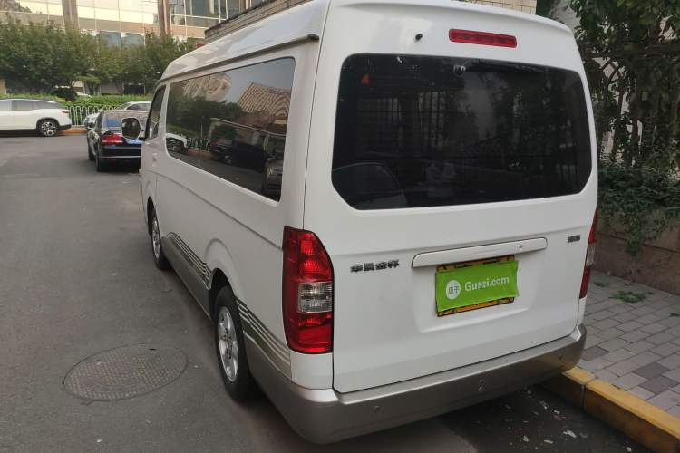 Used Jinbei Hiace 2014 2.2L Luxury Version V22 Rear Left 45 Deg