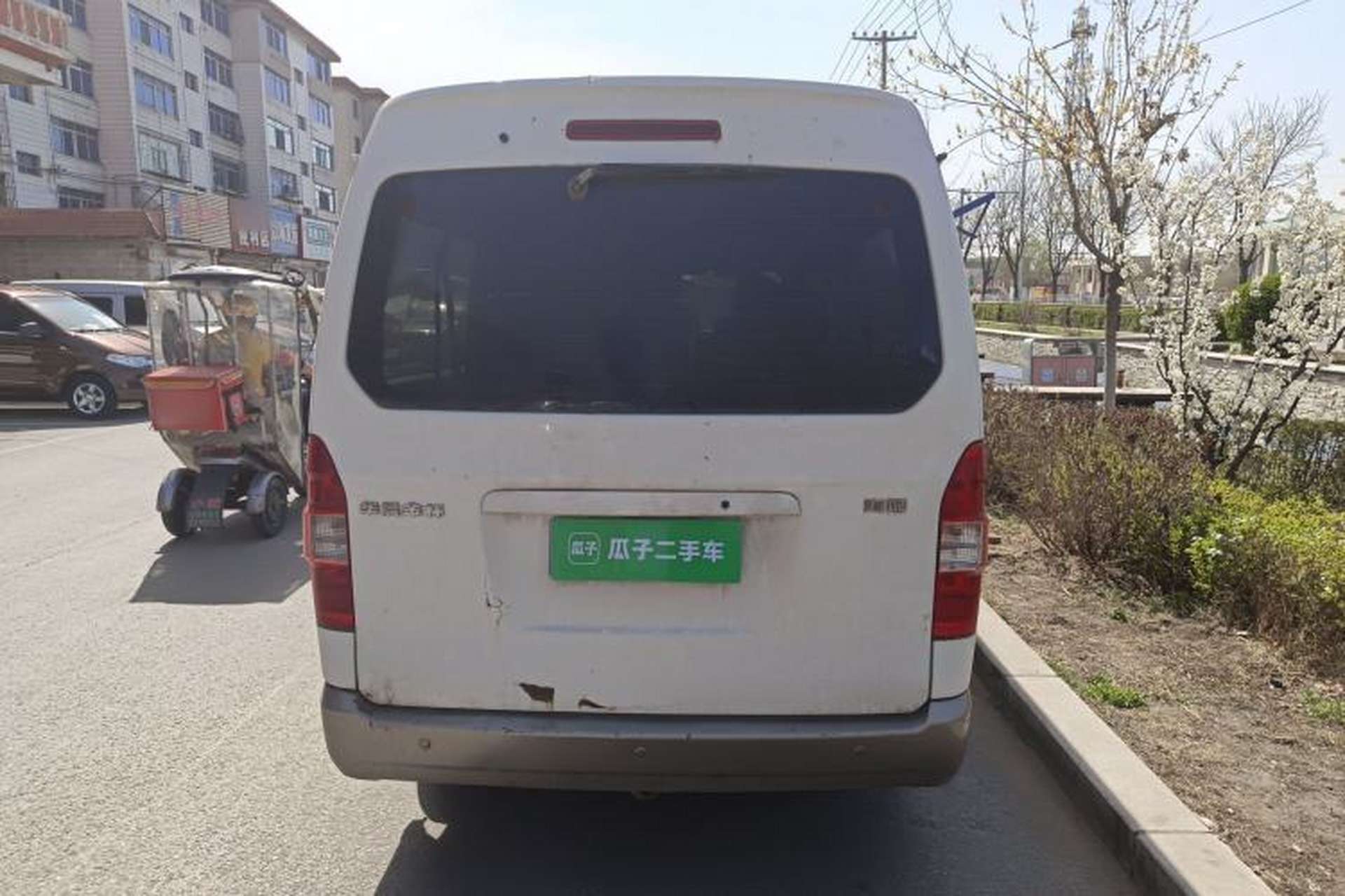 Used Jinbei Hiace 2014 2.0L Comfort Version V19 Rear