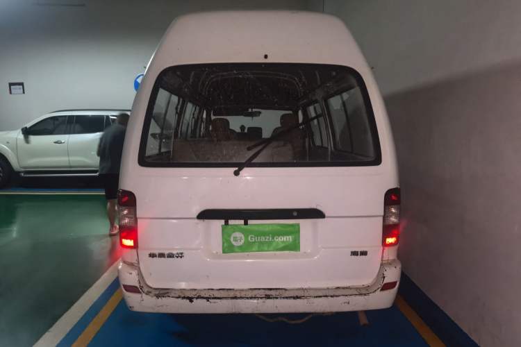 Used Jinbei Hiace 2014 2.0L Fifth-Generation Power King Classic V19 Rear