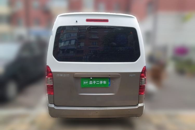 Used Jinbei Hiace 2014 2.0L Luxury Version V19 Rear