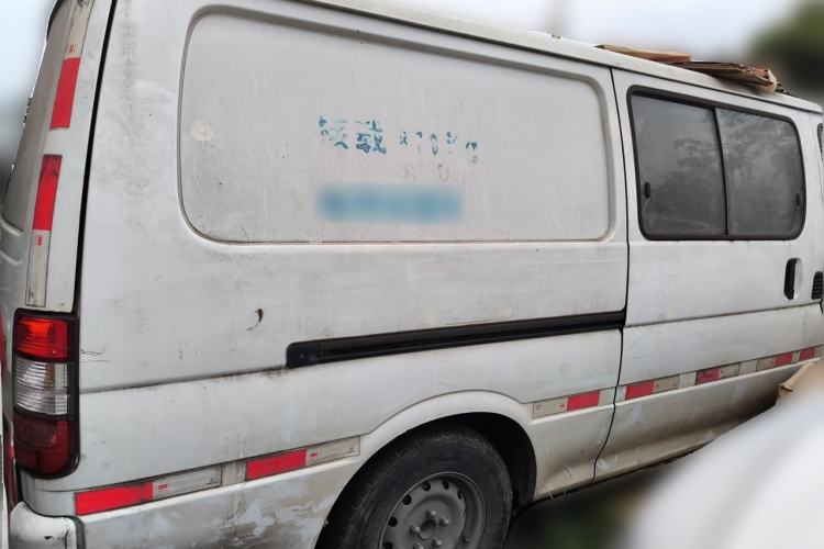 Used Jinbei Hiace 2014 2.0L Fifth-Generation Xiangyun Comfort Type 1 4G21C Rear Right 45 Deg
