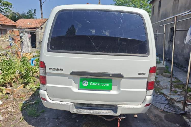 Used Jinbei Hiace 2014 2.0L Fifth-Generation Xiangyun Comfort Type 1 4G20C Rear