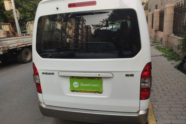 Used Jinbei Hiace 2014 2.2L Luxury Version V22 Rear