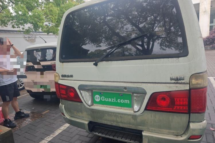 Used Jinbei Hiace 2014 2.0L Fifth-Generation Xiangyun Comfort Type 1 4G20C Rear
