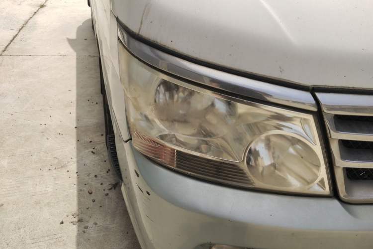 Used Jinbei Hiace 2014 2.0L 5th Generation Kuaiyunwang Business Version 4G19 Right Front Headlight