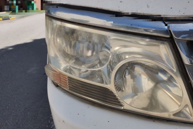 Used Jinbei Hiace 2014 2.0L 5th Generation Kuaiyunwang Business Version 4G19 Right Front Headlight