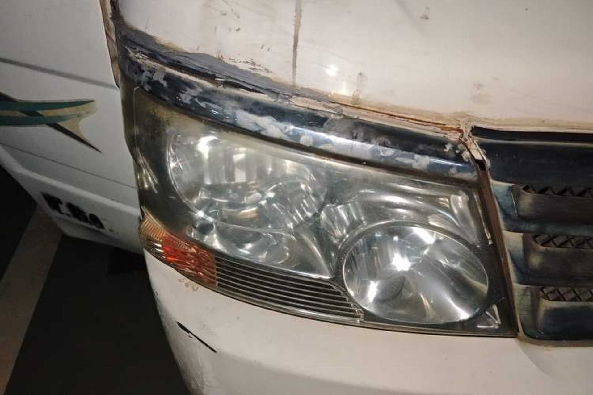 Used Jinbei Hiace 2014 2.0L 5th-Gen Power King Comfort Version V19 Right Front Headlight