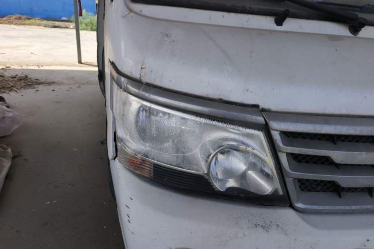 Used Jinbei Hiace 2014 2.0L 5th Generation Kuaiyunwang Business Version 4G19 Right Front Headlight