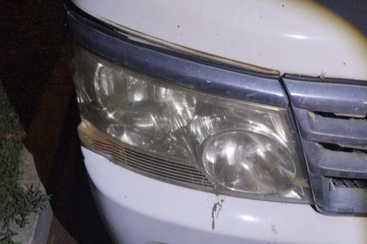 Used Jinbei Hiace 2014 2.0L 5th Generation Kuaiyunwang Business Version 4G19 Right Front Headlight