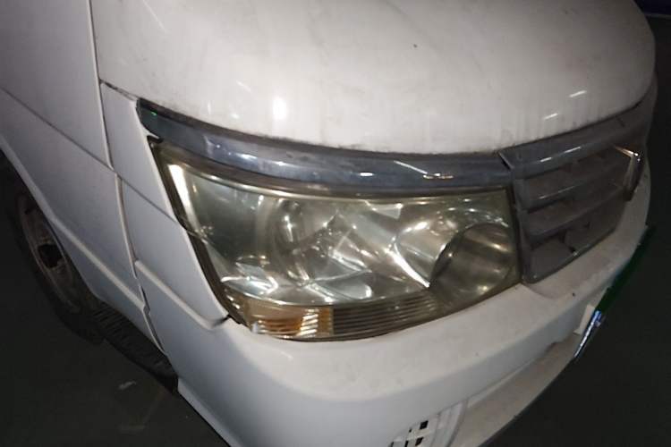 Used Jinbei Hiace 2014 2.0L 5th Generation Kuaiyunwang Business Version 4G19 Right Front Headlight