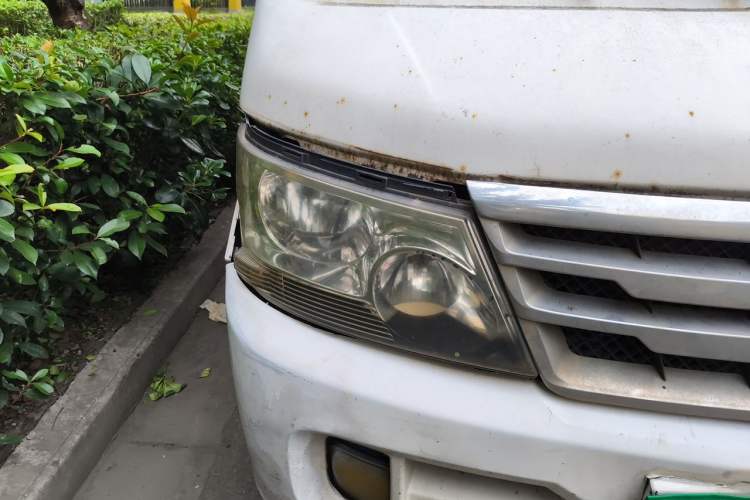 Used Jinbei Hiace 2014 2.0L 5th Generation Kuaiyunwang Business Version 4G19 Right Front Headlight