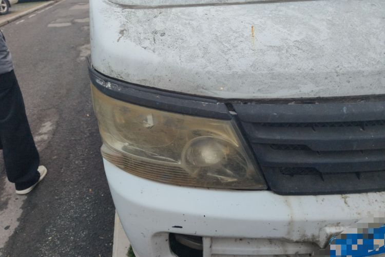 Used Jinbei Hiace 2014 2.0L 5th Generation Kuaiyunwang Business Version 4G20B Right Front Headlight