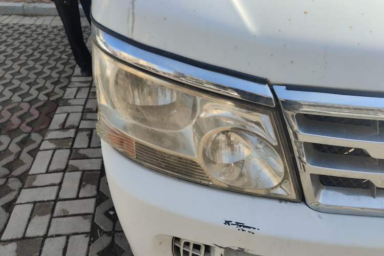 Used Jinbei Hiace 2014 2.0L Fifth-Generation Power King Classic 4G20D4B Right Front Headlight