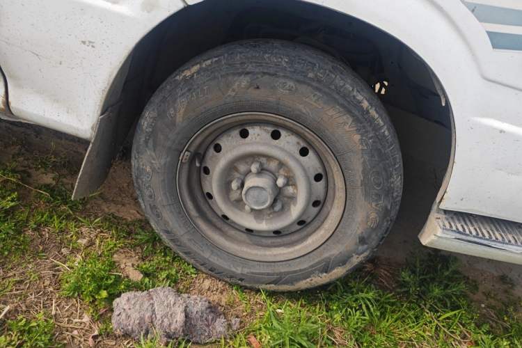 Used Jinbei Hiace 2014 2.0L 5th Generation Kuaiyunwang Business Version 4G20B Right Front Wheel Hub