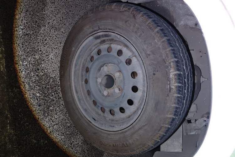 Used Jinbei Hiace 2014 2.0L Fifth-Generation Xiangyun Comfort Type 1 4G20C Right Front Wheel Hub