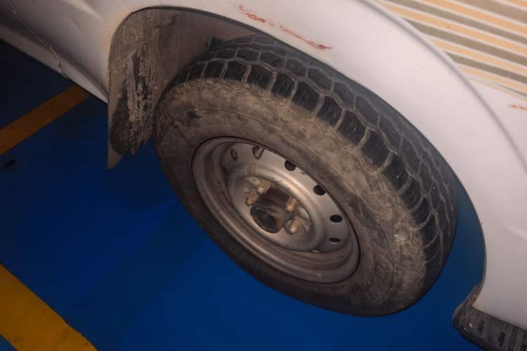Used Jinbei Hiace 2014 2.0L Fifth-Generation Power King Classic V19 Right Front Wheel Hub
