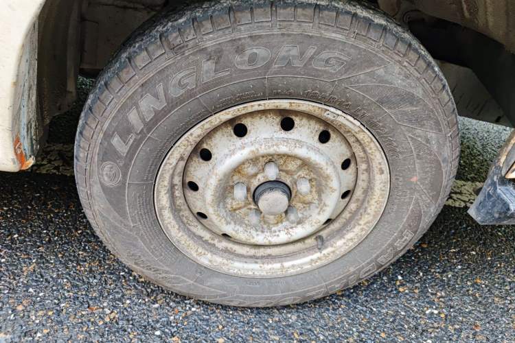 Used Jinbei Hiace 2014 2.0L 5th Generation Kuaiyunwang Business Version 4G20B Right Front Wheel Hub